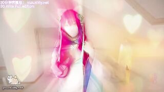The box of mysteries with Ahri, a nine-tailed fox essence extractor