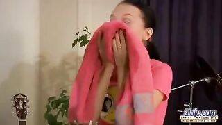 An aged man fucked a young girl in her round ass