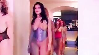 Gangbang with a girl with big and natural tits