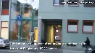 A friend led to a stranger and made a blowjob, just like a fan doing their thing