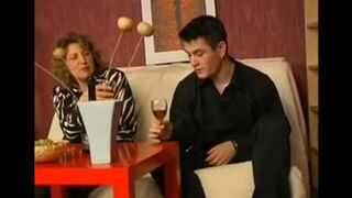 The mother, under the influence of alcohol, began to ride her son’s cock