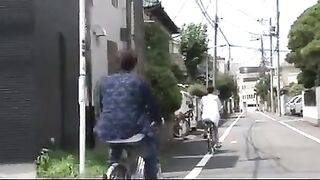 The Japanese girl was betrayed and fucked by a guy in a steamy scene
