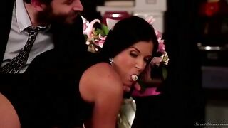 A secretary gets her hairy cunt eaten on the table