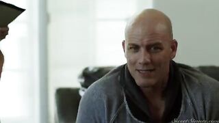 A woman goes to a sex therapist wearing only underwear
