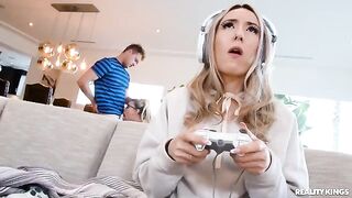 Nerd girl in glasses gets fucked at home
