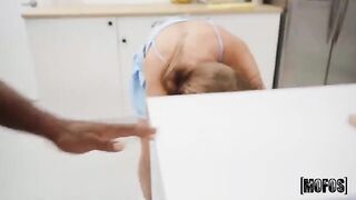 Natural tits recipe for a cock-pleasing treat in interracial action