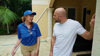 The pool girl with sexy ass MILF is fucking