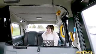 Fucking in a car with an appetizing girl is awesome