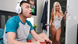 A girl is fucked and cummed inside by her stepdad