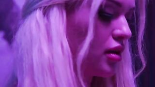 The busty blonde London Laurent gets fucked by a pilot in HD