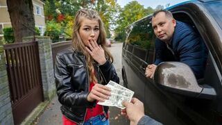 I fucked a girl in her car for money - Cock My Ride