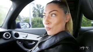 A hot and hungry cop got his dick sucked in the car