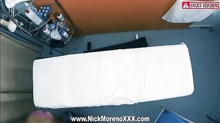 Horny masseur fucks Latina girl in the massage room
