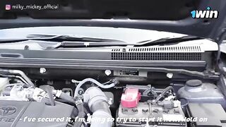 A girl got fucked in the car by a stranger who helped her fix it