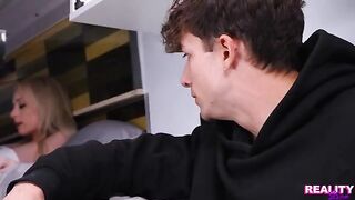 A nice guy fucked his sweet younger sister in the car