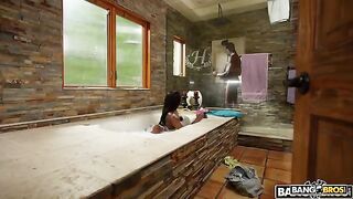 Start a fire, honey! Here's a sizzling bathroom scene