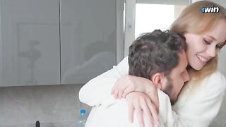 The plumber's cock was long, so the housewife came down