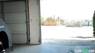 The tigress chose a guy and he fucked her in the panties