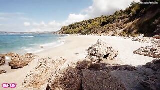 Beach fuck with an amateur couple on a nude beach