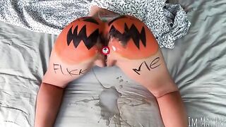 A sexy slut is getting fucked hard in a pumpkin, it’s Halloween
