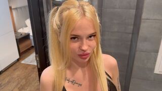 The blonde is too sexy to refuse her stepsbrother’s desire