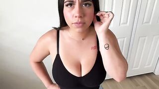 Aorno promises pleasure just by looking at her butt, 100% guaranteed!