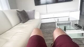 A girl with a wide ass gets fucked at home