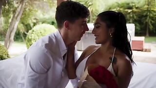 Babe Yasmina Khan got her asshole stretched wide with hot sex