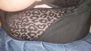Babe bouncing on cock as if racing for a load of cum