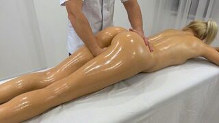 The masseur couldn’t resist and came in her mouth - an unforgettable experience