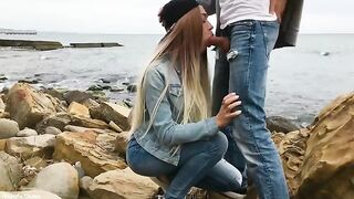 A blondie with pretty eyes has sex on the city streets
