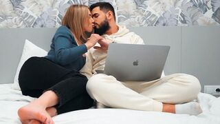 A perfect girl seduces and fucks a guy on the first date
