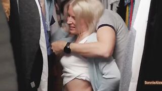 Amateur couple have spontaneous sex in dressing room
