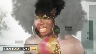 Ebony Mystique shares her skincare routine before getting into some steamy action