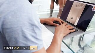 Ebony Mystique’s boyfriend removes her butt plug in a steamy Brazzers scene